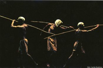 Cia Enki de Dança com o Espetáculo Café