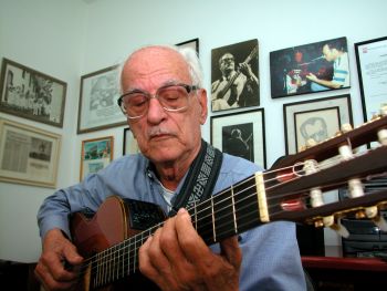 Maurício de Oliveira, violonista