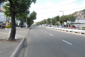Avenida Leitão da Silva