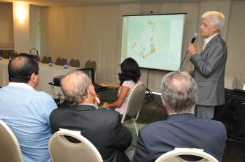 Secretário de desenvolvimento da Cidade Kleber Frizera apresenta o Projeto do Centro de Convenções