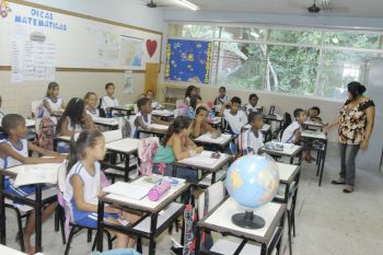 Projeto Monitoria, alunos da Emef Anacleta Schneider, Professora Martanezia