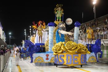 Desfile Carnaval 2013 - Rosas de Ouro
