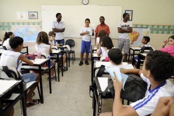 Angolanos na EMEF Ceciliano Abel de Almeida