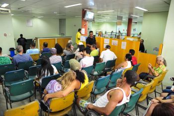 Movimentação na Casa do Cidadão para produção de documentos pessoais