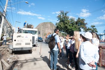 Alunos do Ifes visitam obra de contenção