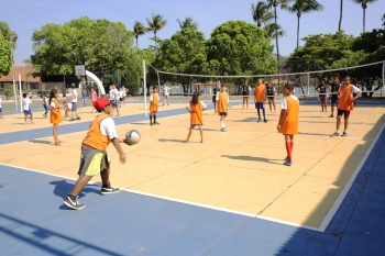 Festival de Esportes no Clube Álvares Cabral