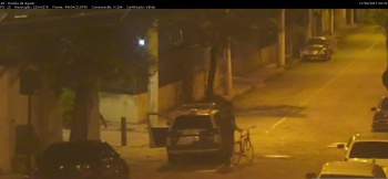 Videomonitoramento flagra suspeito de roubar bicicleta