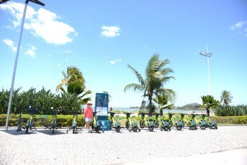 Estação do Bike Kids na praia de Camburi