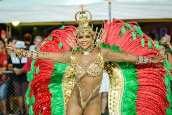 Desfile da Escola de Samba São Torquato Serrana no Carnaval 2018