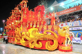 Desfile da Escola de Samba MUG no Carnaval 2018