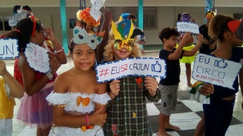 Crianças fantasiadas no Carnaval do Cajun Jaburu