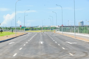 Obras da INFRAERO ligando a Avenida Adalberto Simão Nader para o novo Aeroporto