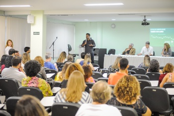 Secretário Fabrício Gandini participando do Encontro Brasileiro de Cidades Educadoras