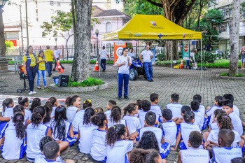 Ação Maio Amarelo no Parque Moscoso com alunos da Rede Municipal de Vitória