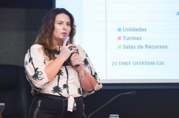 Adriana Sperandio na Prestação de Contas da SEME - Secretaria Municipal de Educação