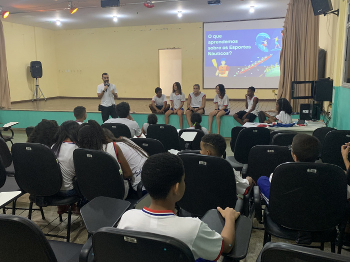 Festival náutico envolve estudantes da Emef Orlandina D