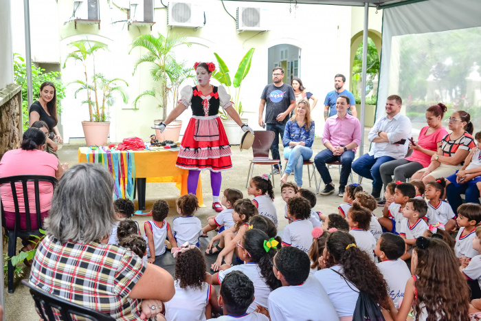 Contação de História na Biblioteca Adelpho Poli Monjardim