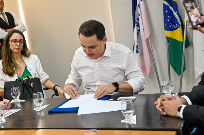 Lançamento do Programa de dispensação de Fraldas Descartáveis