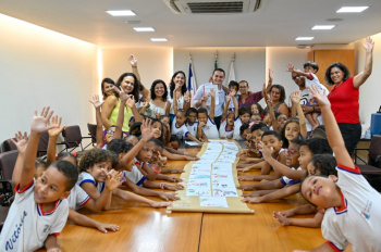 Crianças do Cmei Yolanda Lucas da Silva visitam a sede da Prefeitura de Vitória