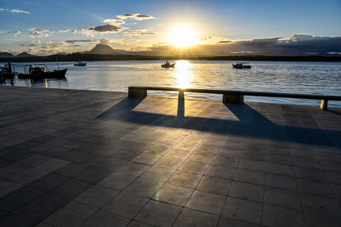 Pôr do Sol na Ilha das Caieiras - Nova Orla de São Pedro