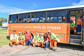 Homenagem ao dia do Servidor da Limpeza Urbana na Praça do Papa