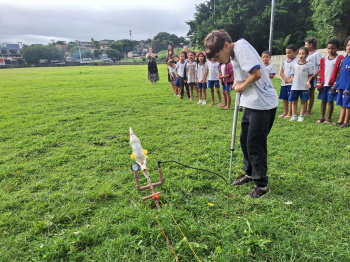 Estudantes da EMEF TI Paulo Freire participam da Olimpíada Brasileira de Foguetes