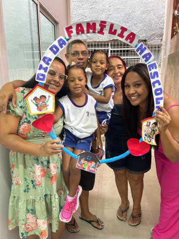 CMEI Anísio Spínola Teixeira fortalece vínculos com a comunidade escolar