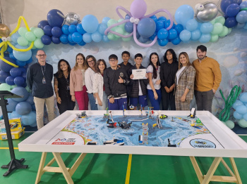 Estudantes da EMEF Maria Madalena apresentam projetos de robótica com LEGO