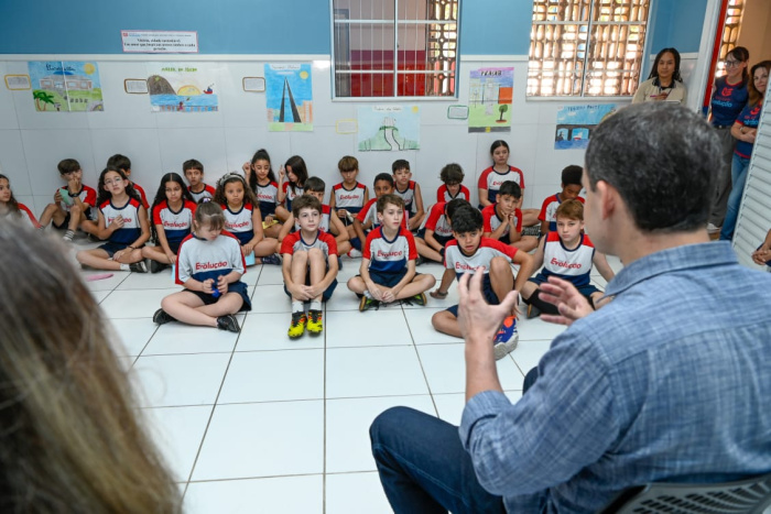 Visita ao Colégio Evolução para conhecer o projeto Vitória Sustentável - Cuidando Hoje do Amanhã