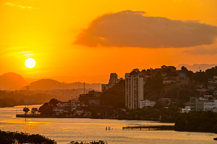 Pôr do Sol Av Beira Mar