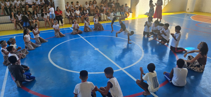 Emef Alberto de Almeida celebra o Dia da Consciência Negra com arte e reflexão