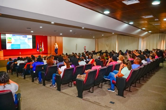 Abertura do Curso Estratificação de Risco Clínico Funcional e Sociofamiliar