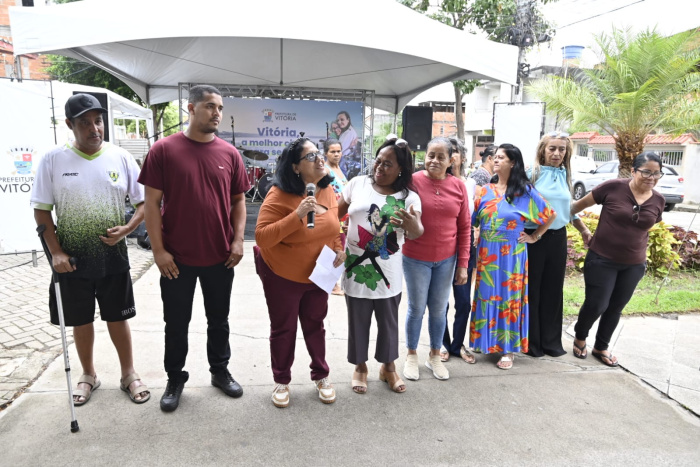 Lideranças do bairro Estrelinhas: Ordem Serviço cobertura da quadra do Bairro Estrelinha