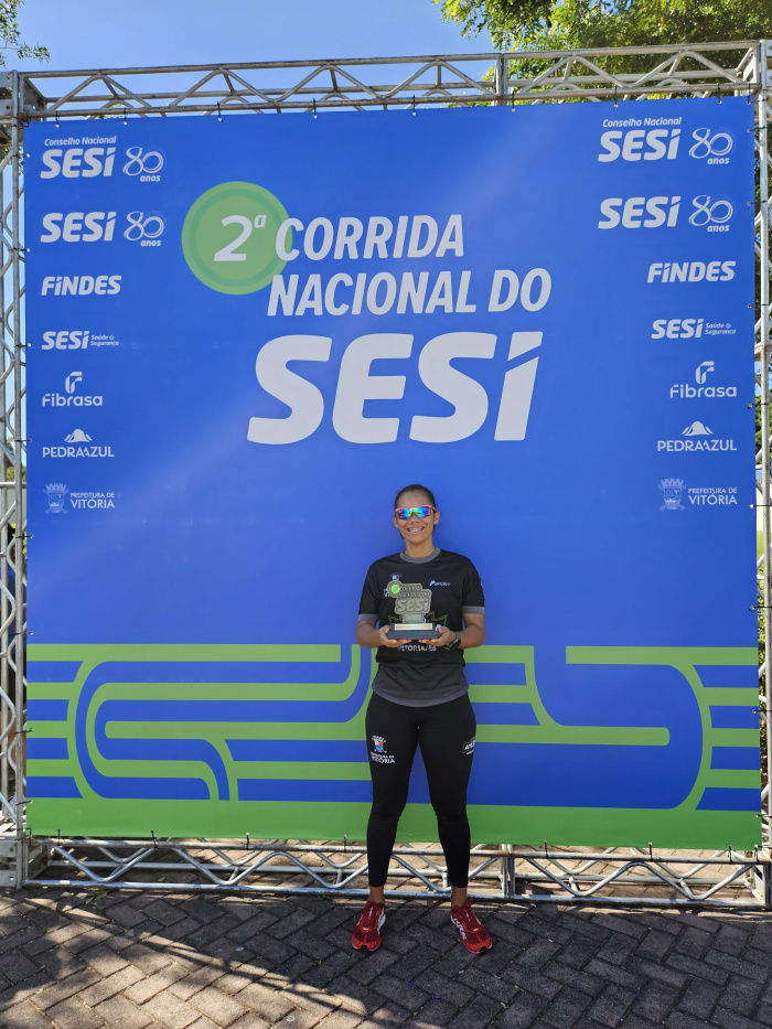 Adriele é praticante de atletismo.