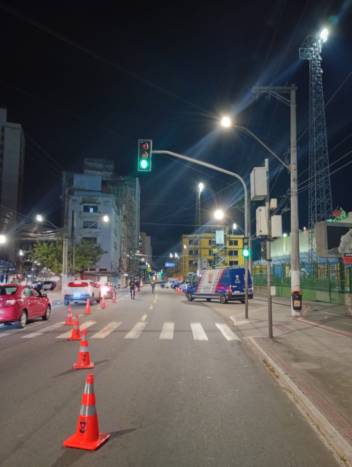 Guarda de Vitória fiscaliza mais de 200 veículos em operação de trânsito no Centro