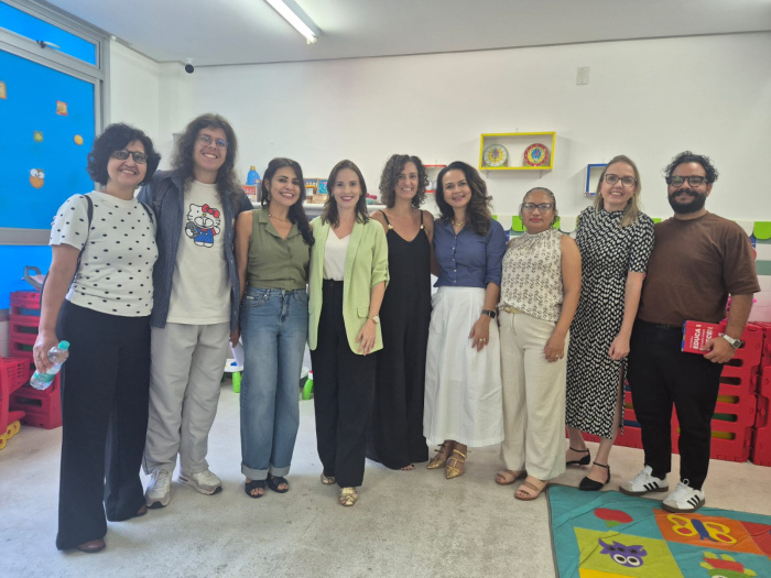 Pesquisadores de Minas Gerais visitam escolas de Vitória em parceria com o MEC