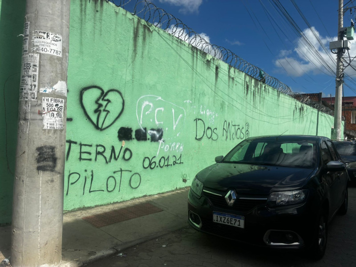Guarda de Vitória coordena ação para apagar símbolos de facções e reforçar sensação de segurança