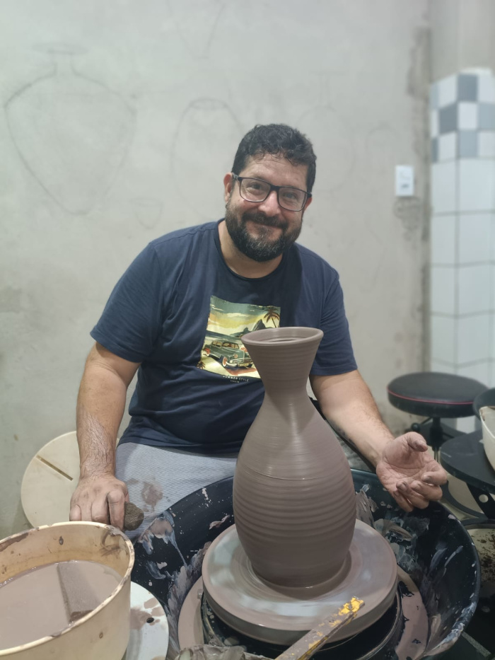 Exposição celebra os 25 anos da CERAMES com obras inéditas inspiradas na 