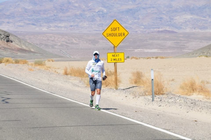 Bad Water 135 (Death Valley) Maratona mais extrema do planeta. - 217 km - Califórnia, EUA