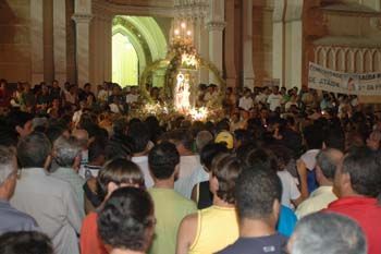 Romariados Homens na Festa da Penha