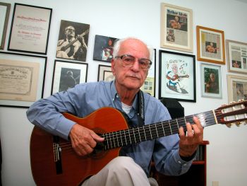 Maurício de Oliveira, violonista