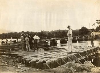 Construção da Segunda Ponte da Passagem na década de 20