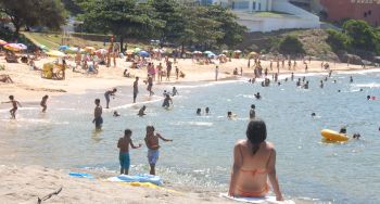 Praia da esquerda da Ilha do Boi