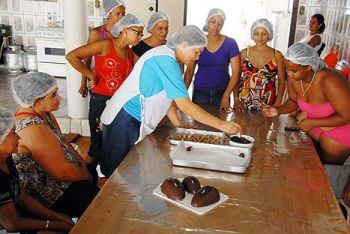 Oficina de Bombons no CRAS de Maruípe