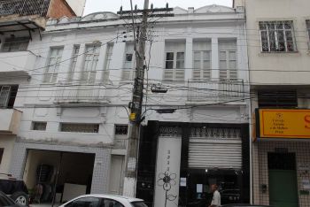Imóvel tombado pelo patrimônio histórico na Rua Thiery Veloso, 124, Centro de Vitória