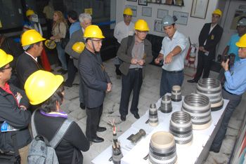 Chineses em visita a empresa Flexibrás