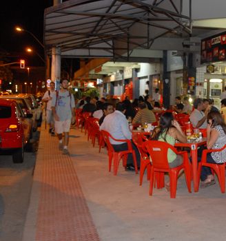 Calçada Cidadã na rua da Lama e Praia do Canto