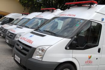 Entrega de Ambulâncias - 2010