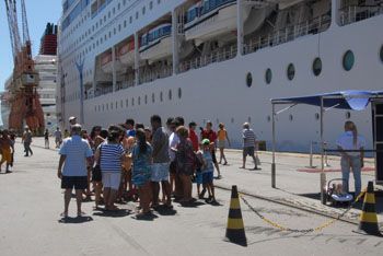 Navio Cruzeiro no Porto de Vitória 2011