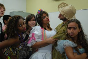 Apresentação da oficina de teatro do Centro de Referência da Juventude